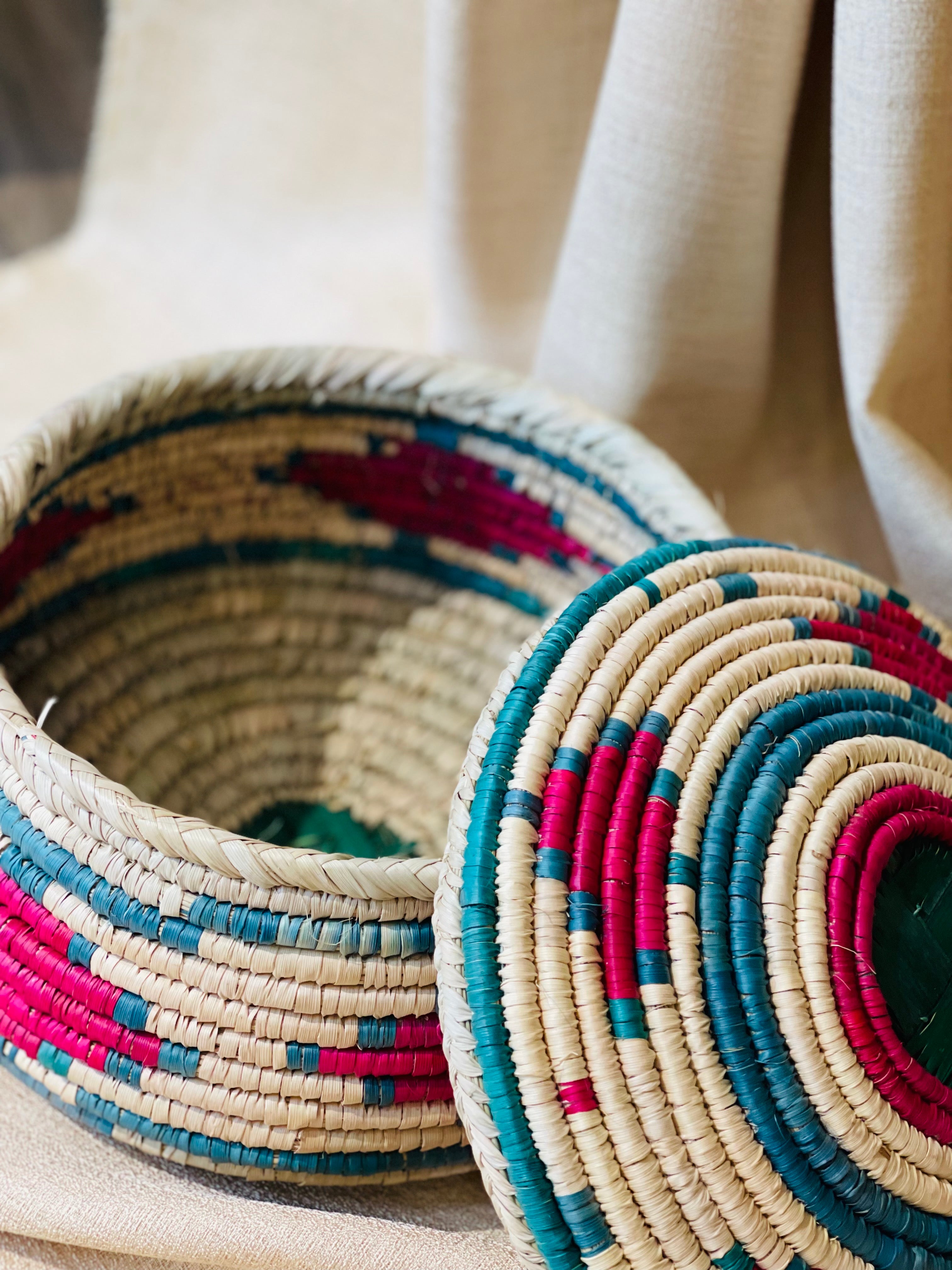 Hand woven lid basket