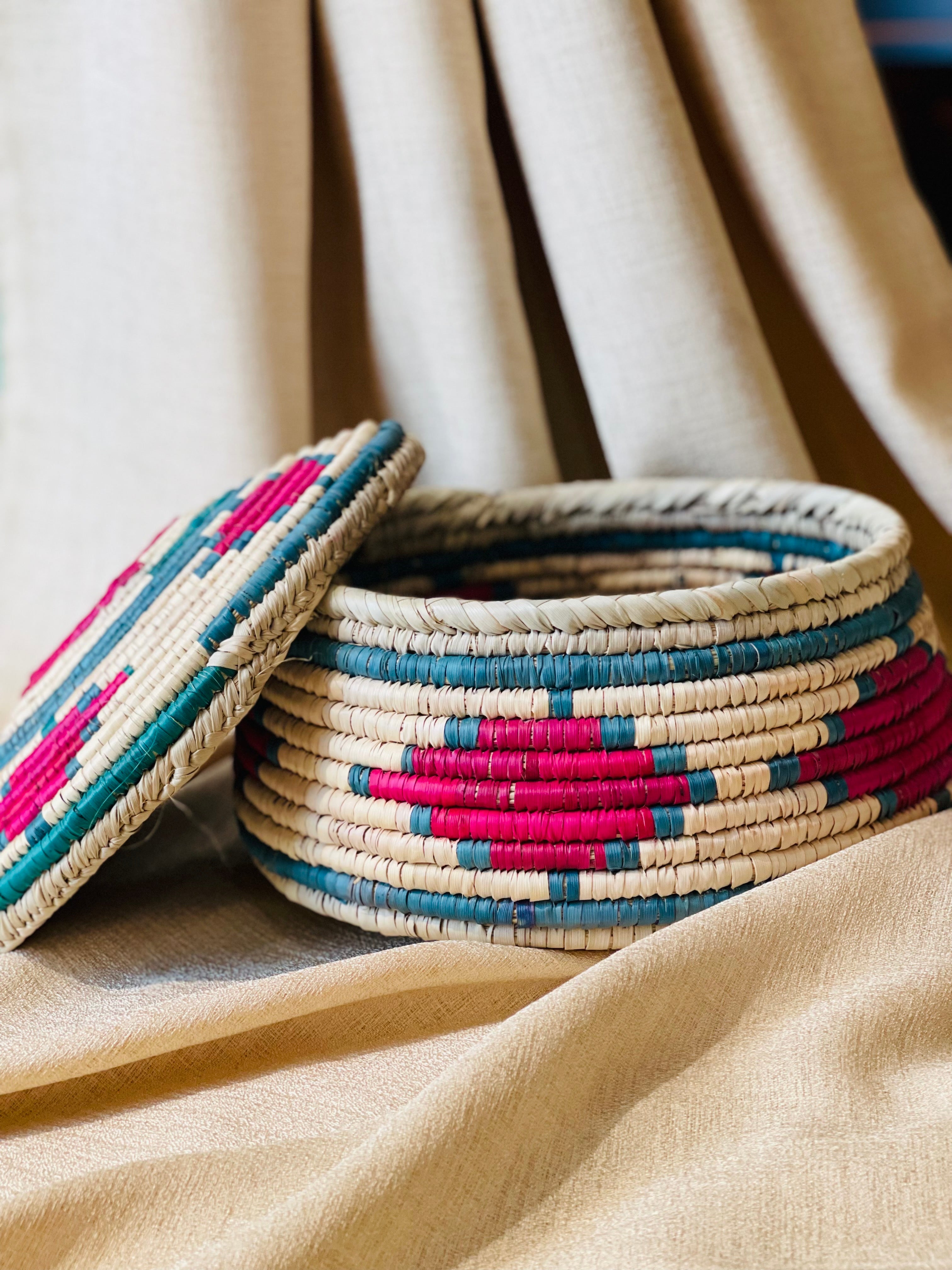 Hand woven lid basket